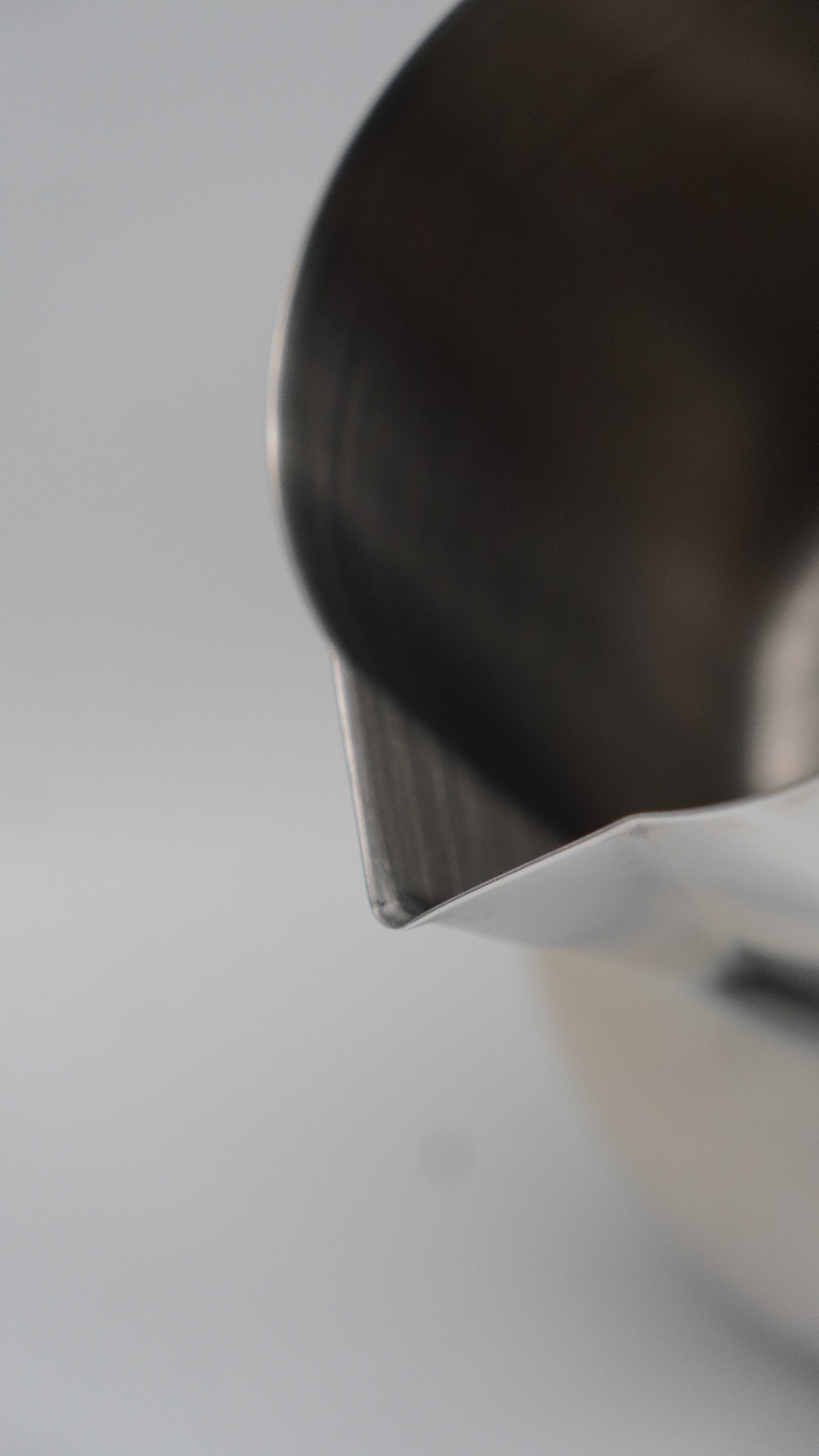 Latte Artist Milk Pitcher - Pistol (480ml)